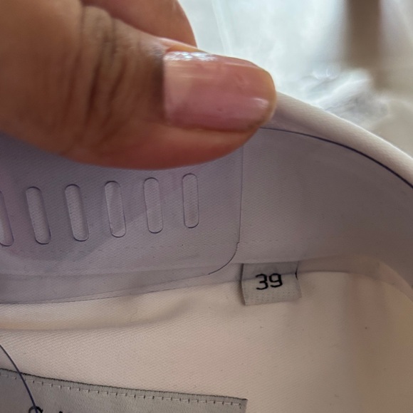 Classic White Dress Shirt for Men - Picture 4 of 4